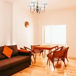 Kalathos Apartamento *