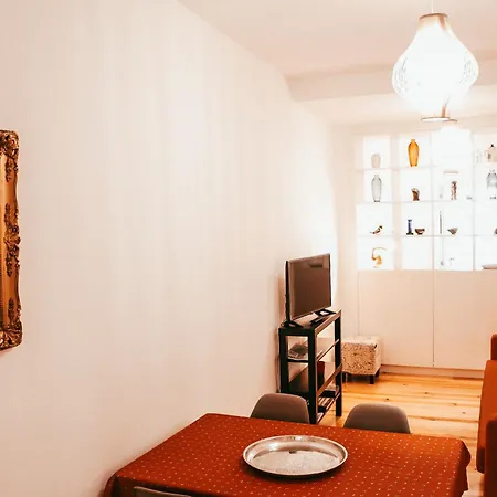 Kalathos Apartamento *