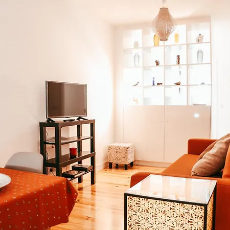 Kalathos Apartamento *