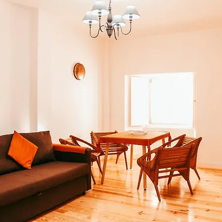 Kalathos Apartamento *